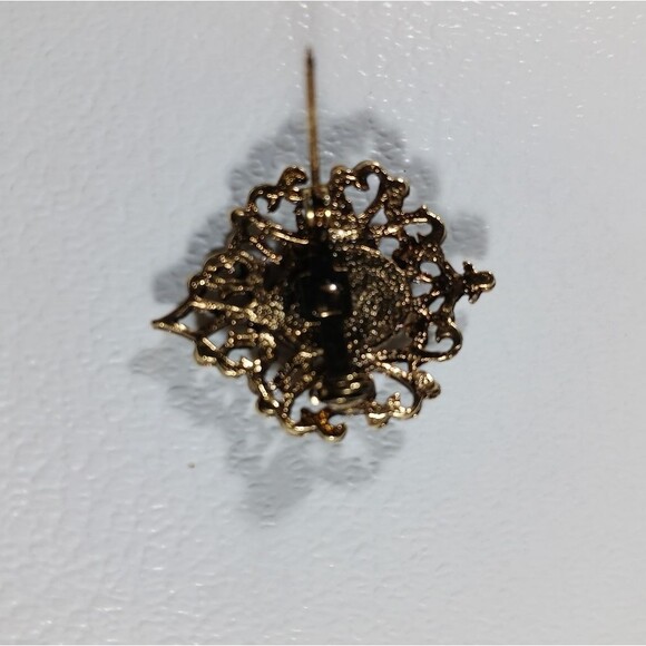 Vintage Gold Tone Metal Faux Pearl Pin Brooch Small - Picture 4 of 8